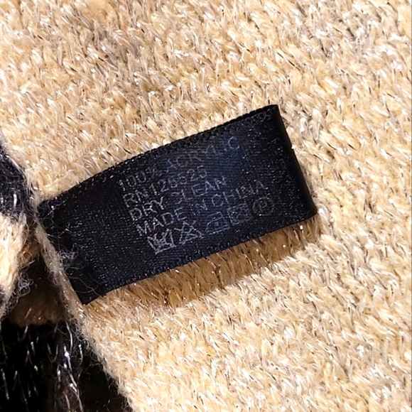 Leopard Print Metallic Shimmer Fringed Fall Winter Scarf 6"×80" - Picture 6 of 6